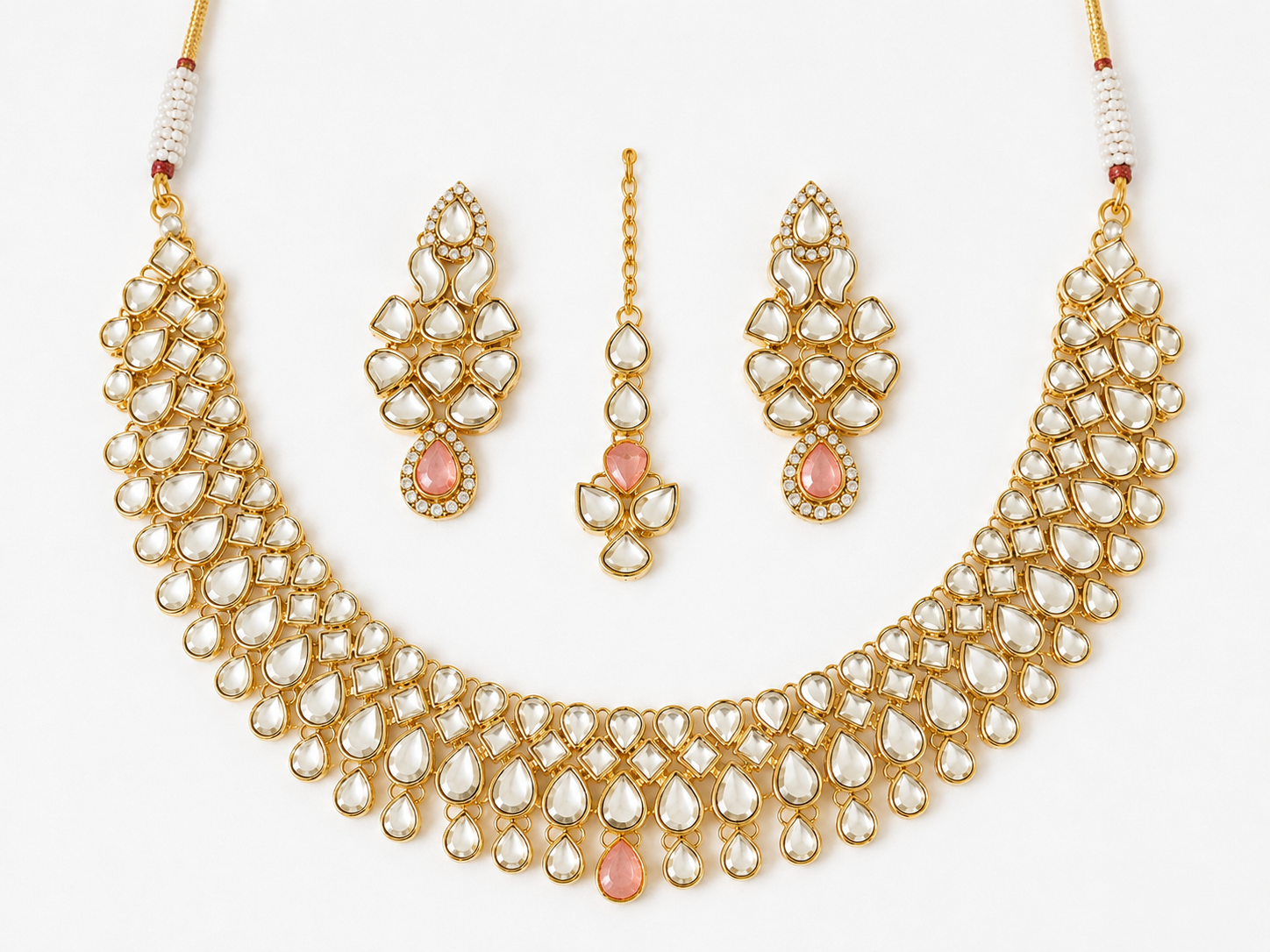 Soft Pink Teardrop Detailing